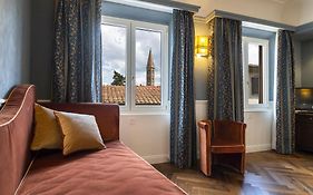Rivoli Boutique Hotel  4*